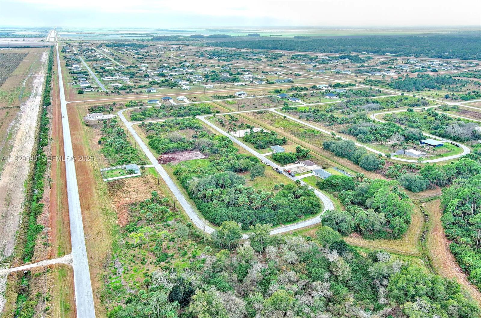 173 Carousel Ave La Belle, FL 33935