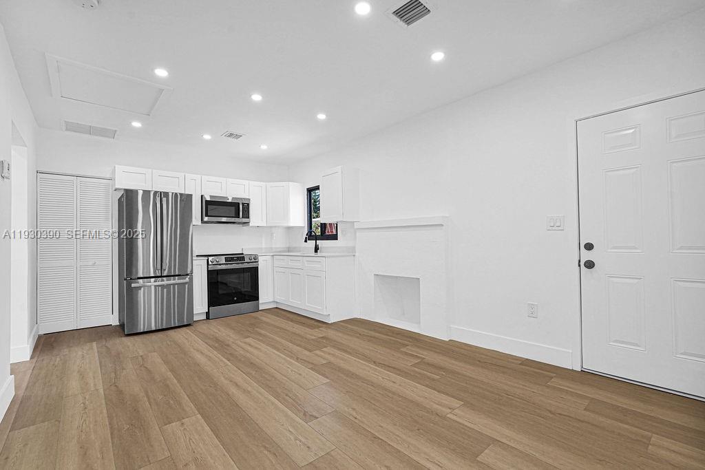 3040 NW 13th Ave Miami, FL 33142