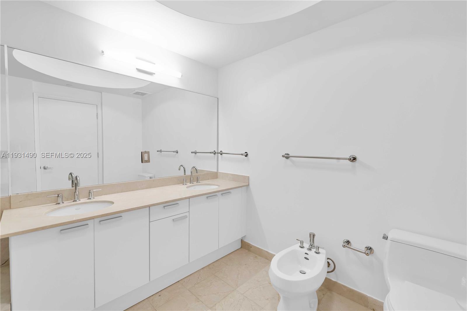 image The Atrium At Aventura30