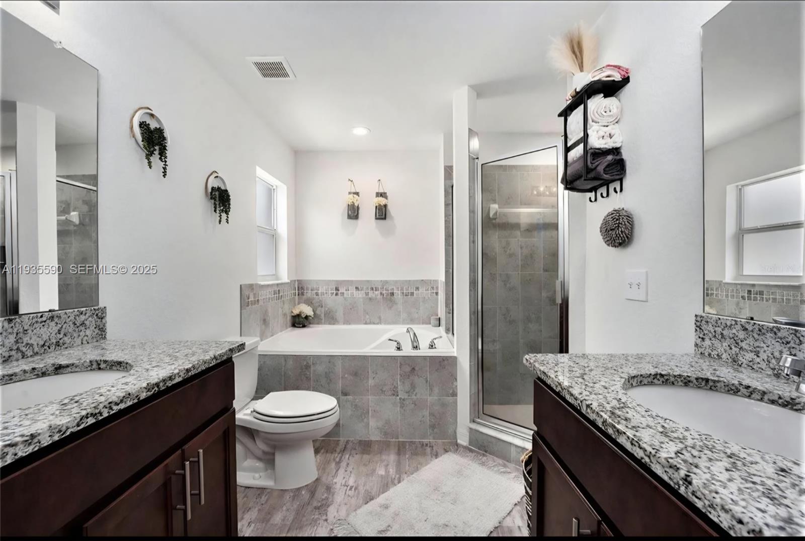 8240 Campbell Xing Lakeland, FL 33810