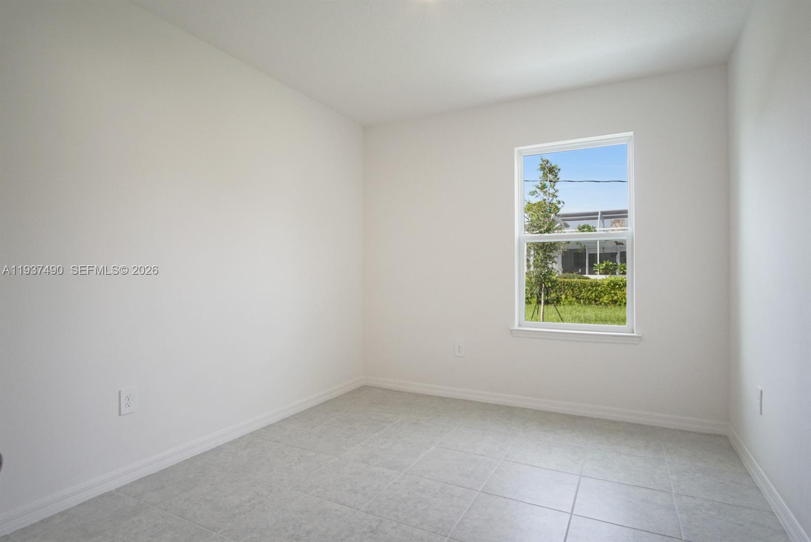 811 SE Seahouse Dr Port St Lucie, FL 34983