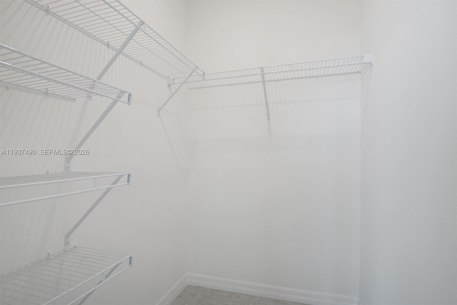 811 SE Seahouse Dr Port St Lucie, FL 34983