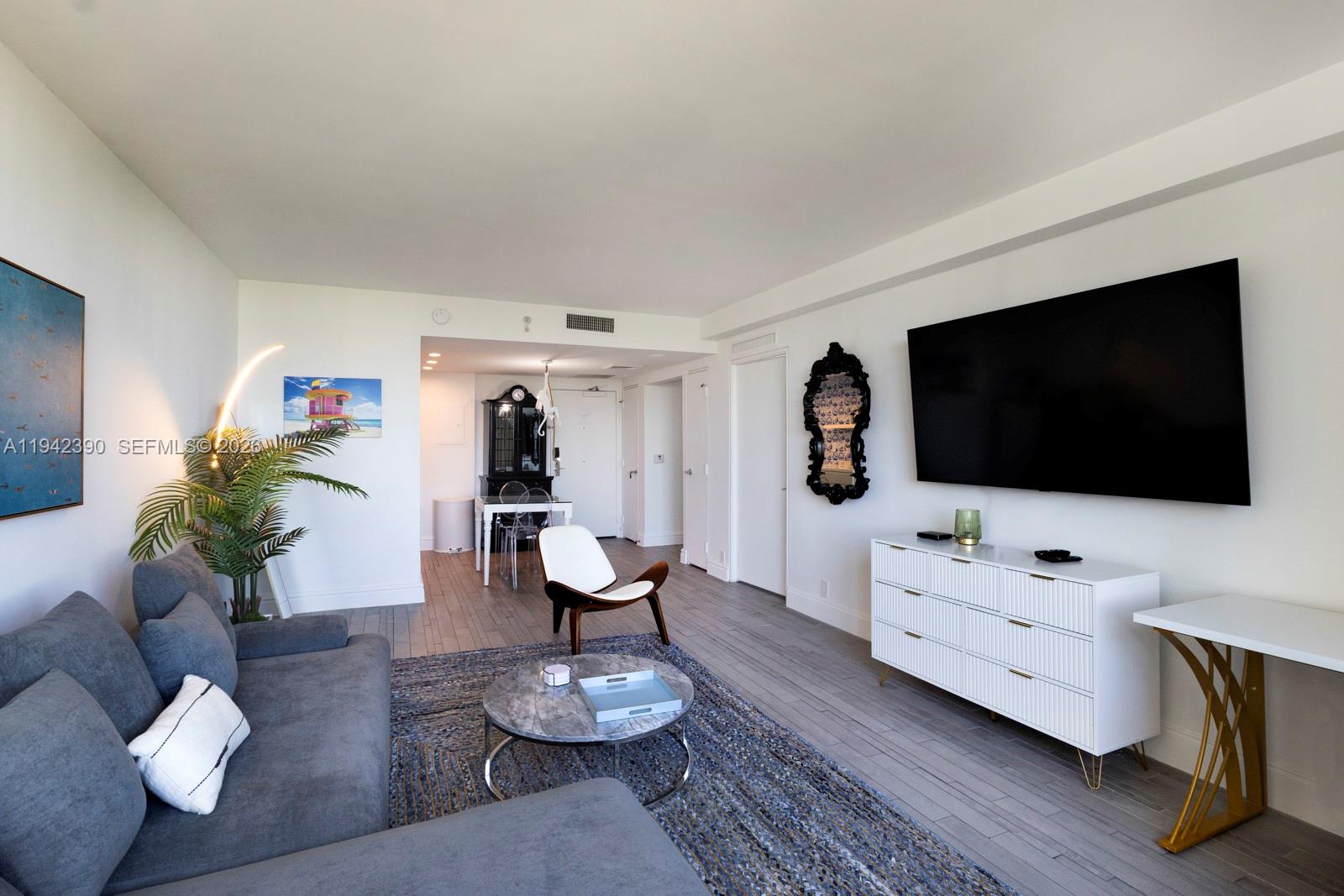 Undisclosed Address Miami Beach, FL 33139