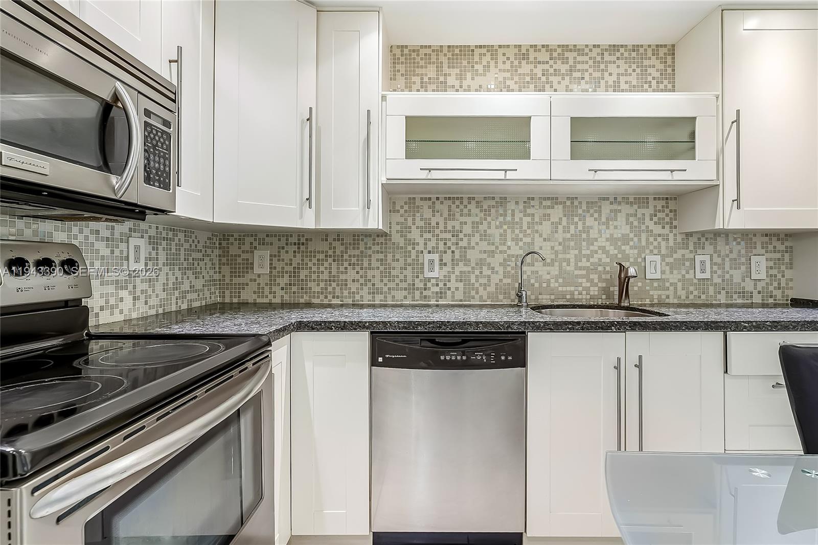 1890 S Ocean Dr #1907 Hallandale Beach, FL 33009