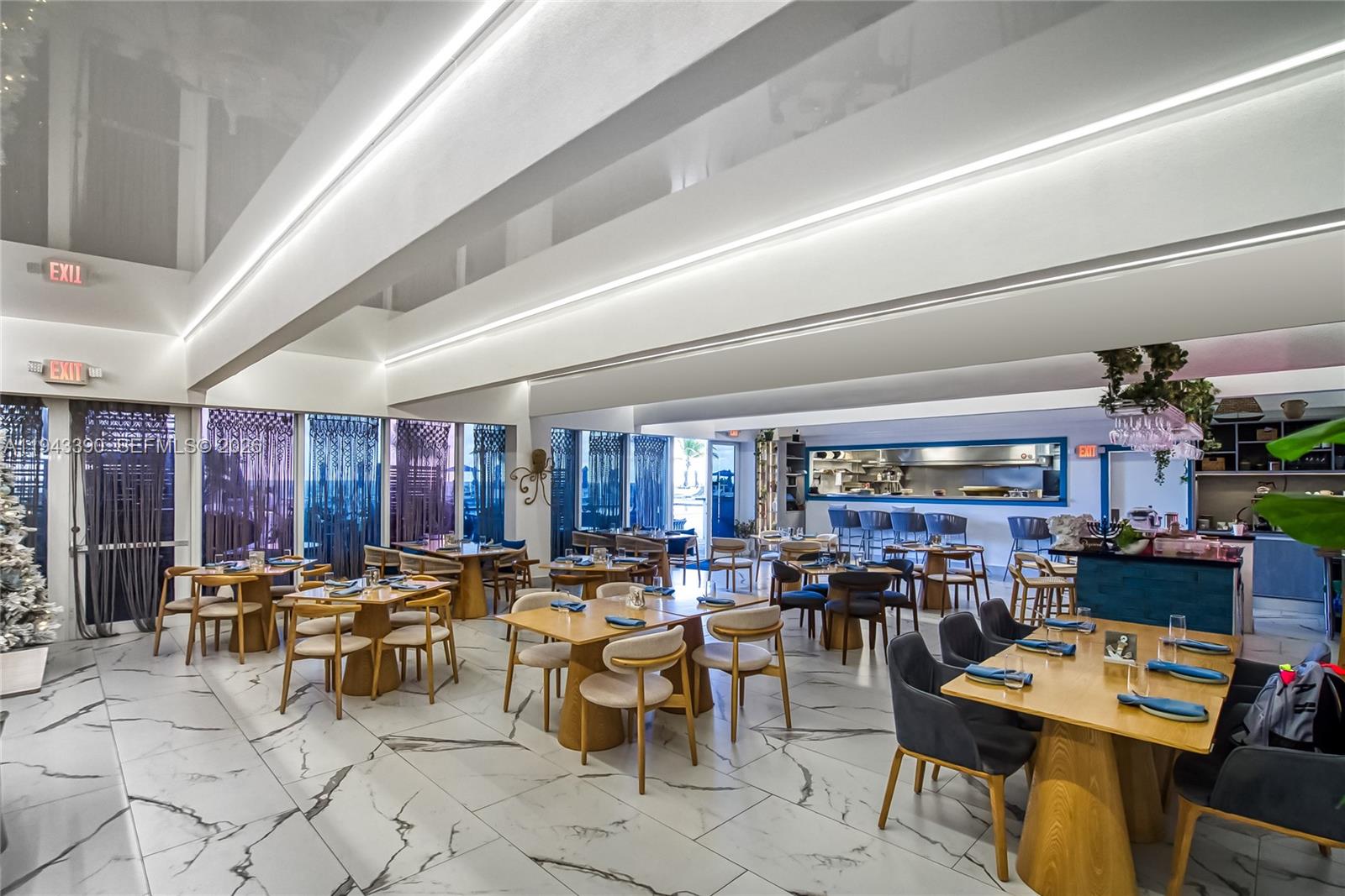 1890 S Ocean Dr #1907 Hallandale Beach, FL 33009