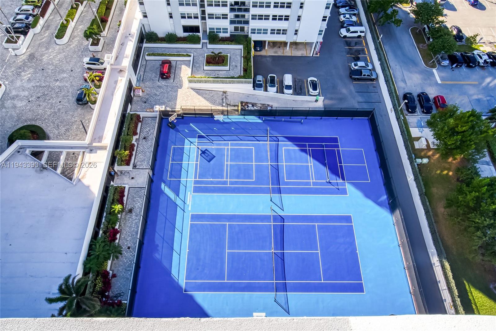 1890 S Ocean Dr #1907 Hallandale Beach, FL 33009