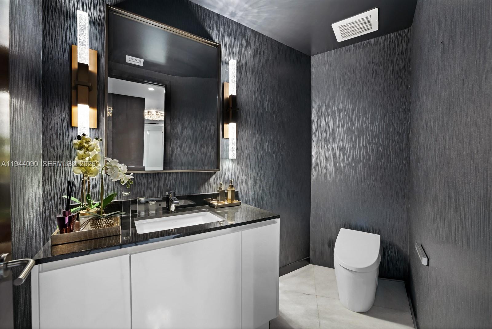 18555 Collins Ave #5201 Sunny Isles Beach, FL 33160