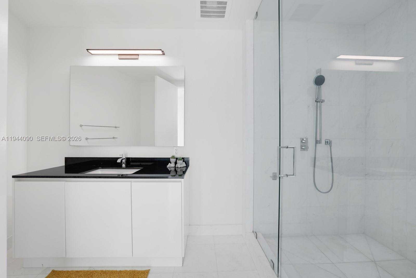 18555 Collins Ave #5201 Sunny Isles Beach, FL 33160