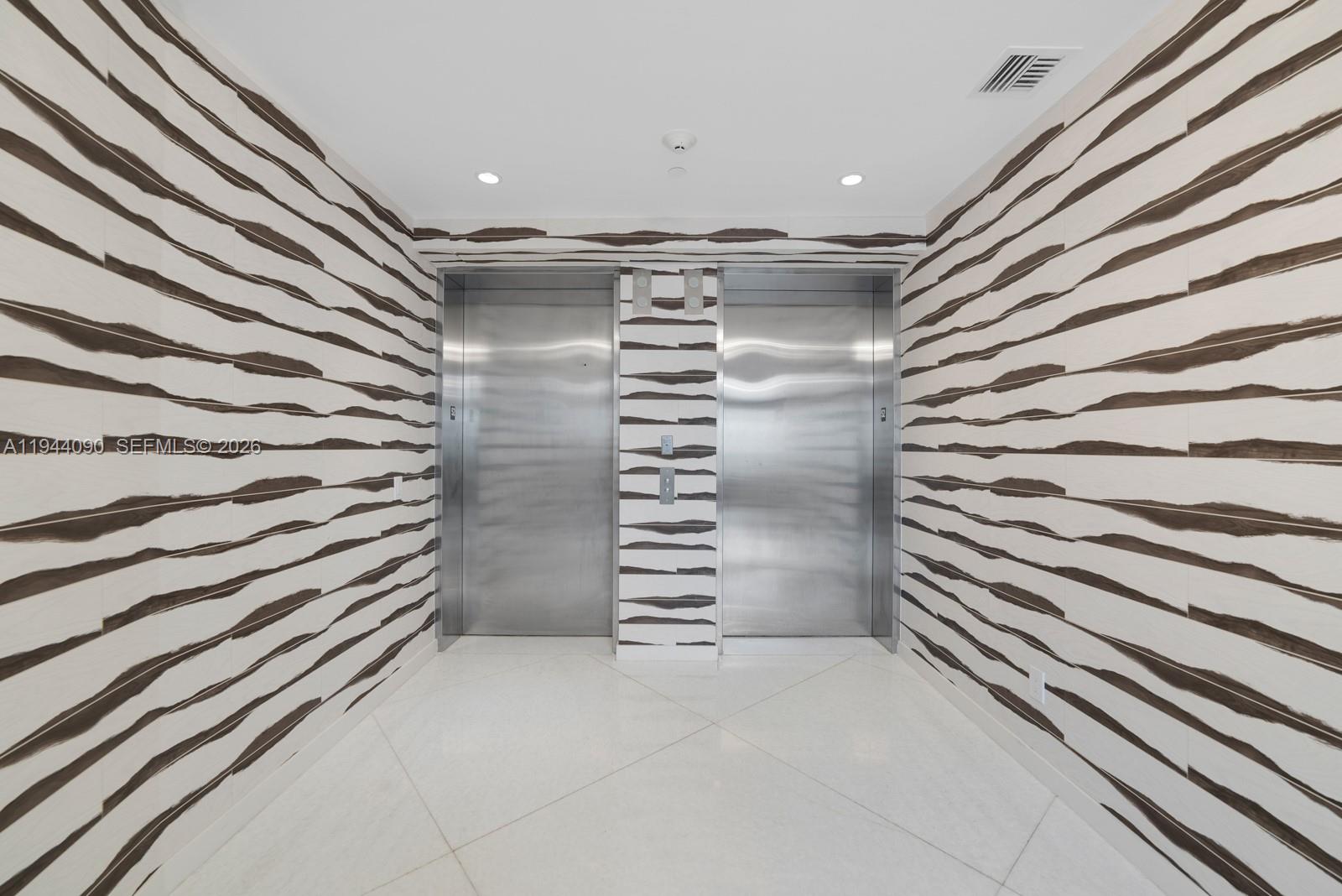 18555 Collins Ave #5201 Sunny Isles Beach, FL 33160