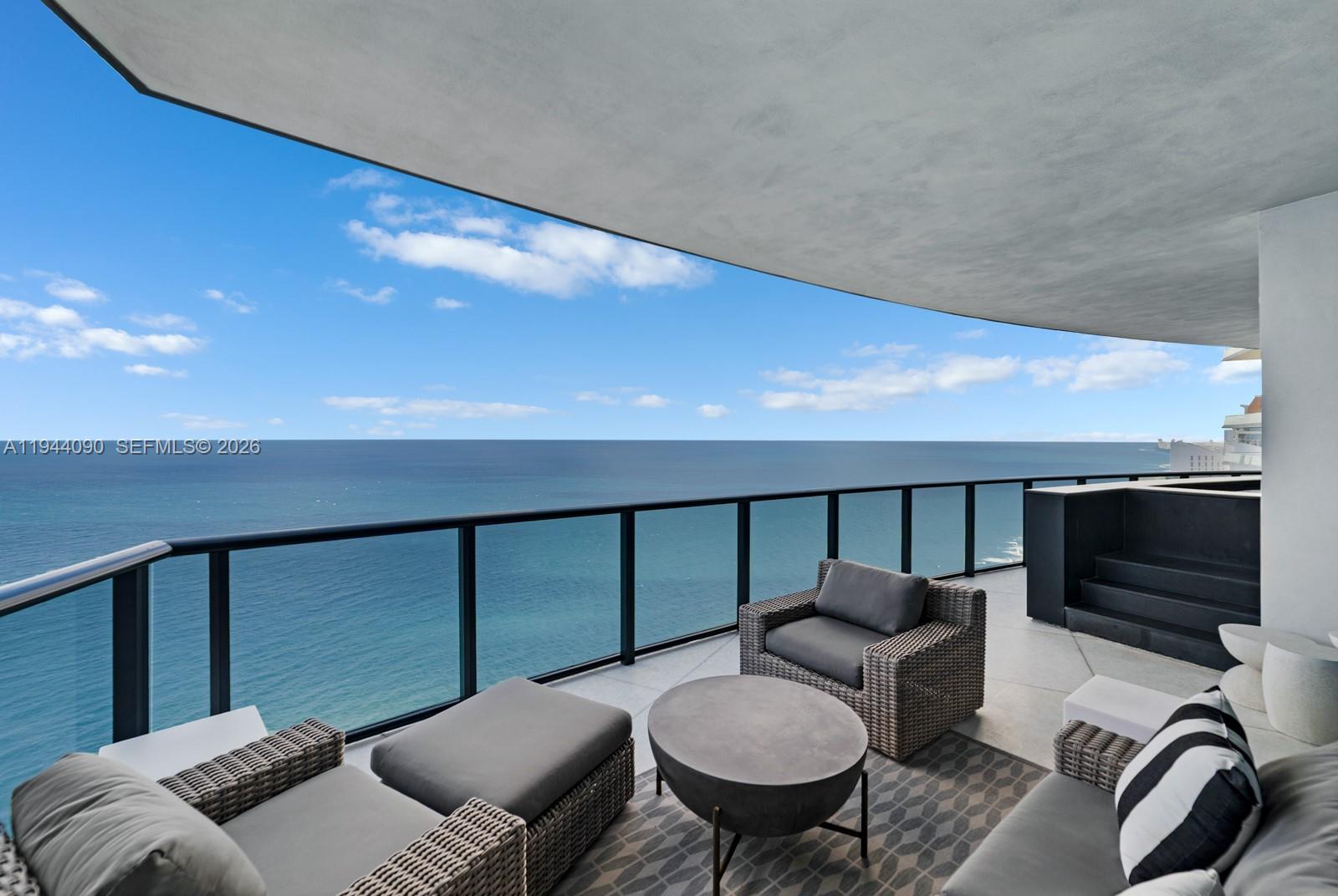 18555 Collins Ave #5201 Sunny Isles Beach, FL 33160