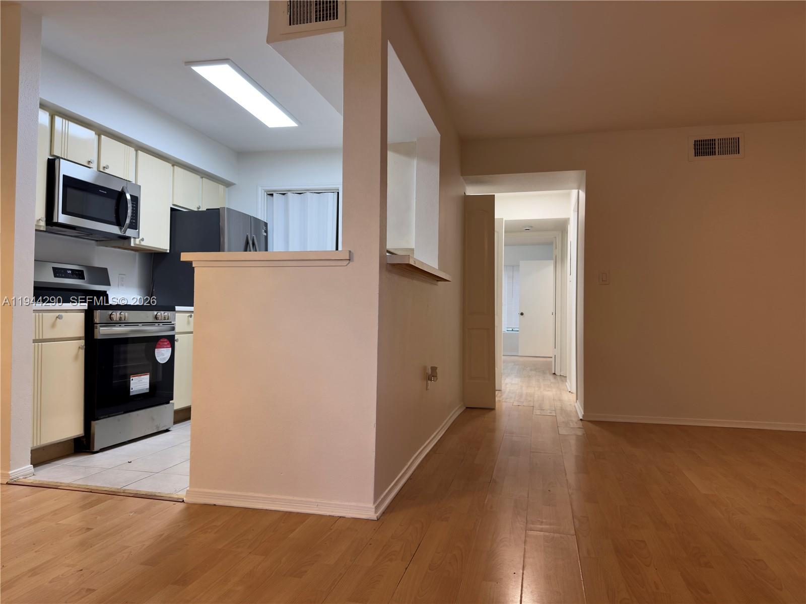 2341 NW 33rd St #405 Oakland Park, FL 33309