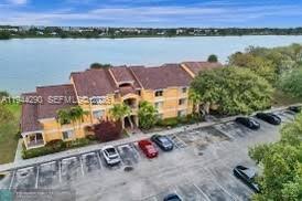 2341 NW 33rd St #405 Oakland Park, FL 33309