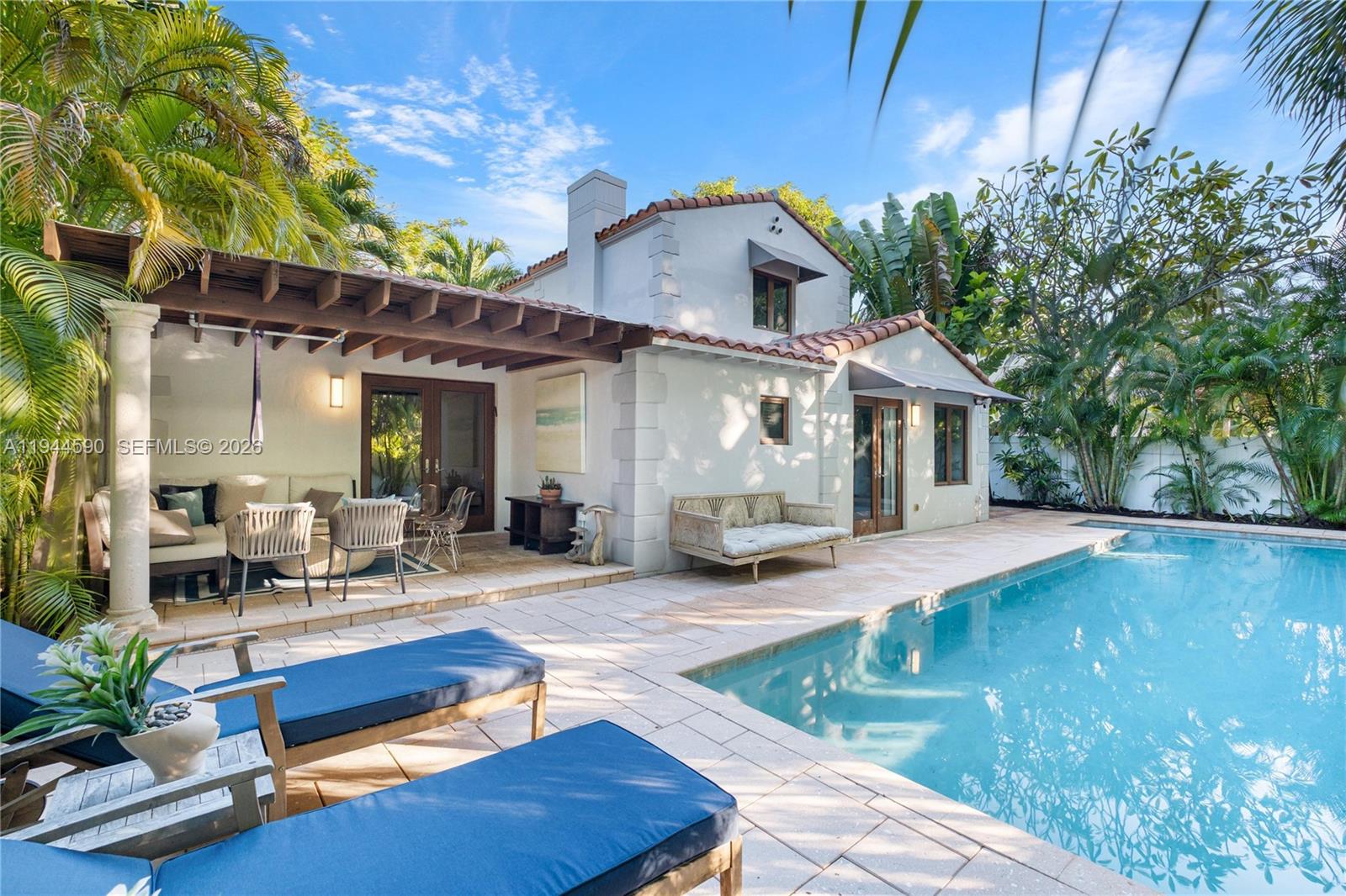 320 W 26th St Miami Beach, FL 33140