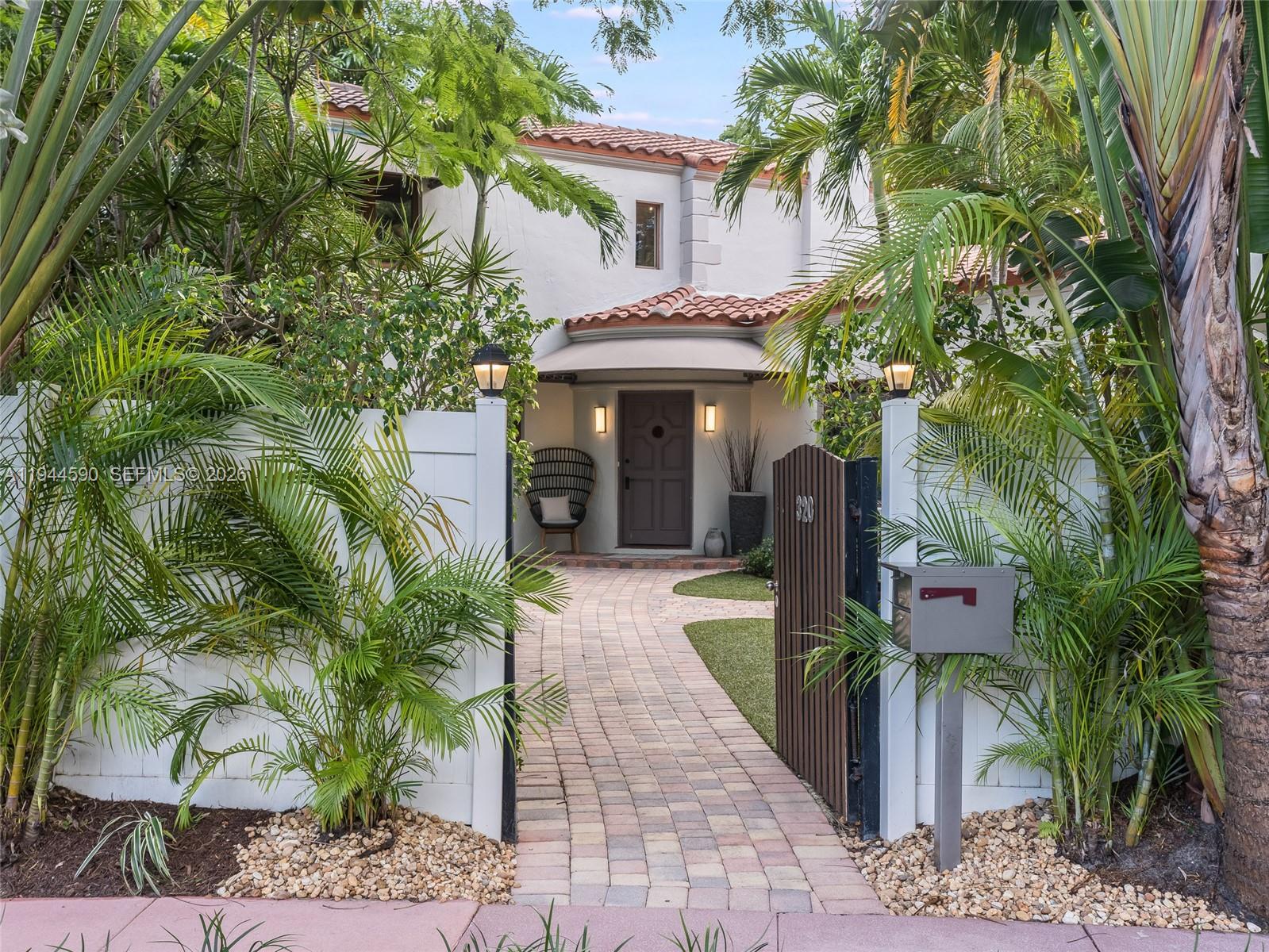 320 W 26th St Miami Beach, FL 33140