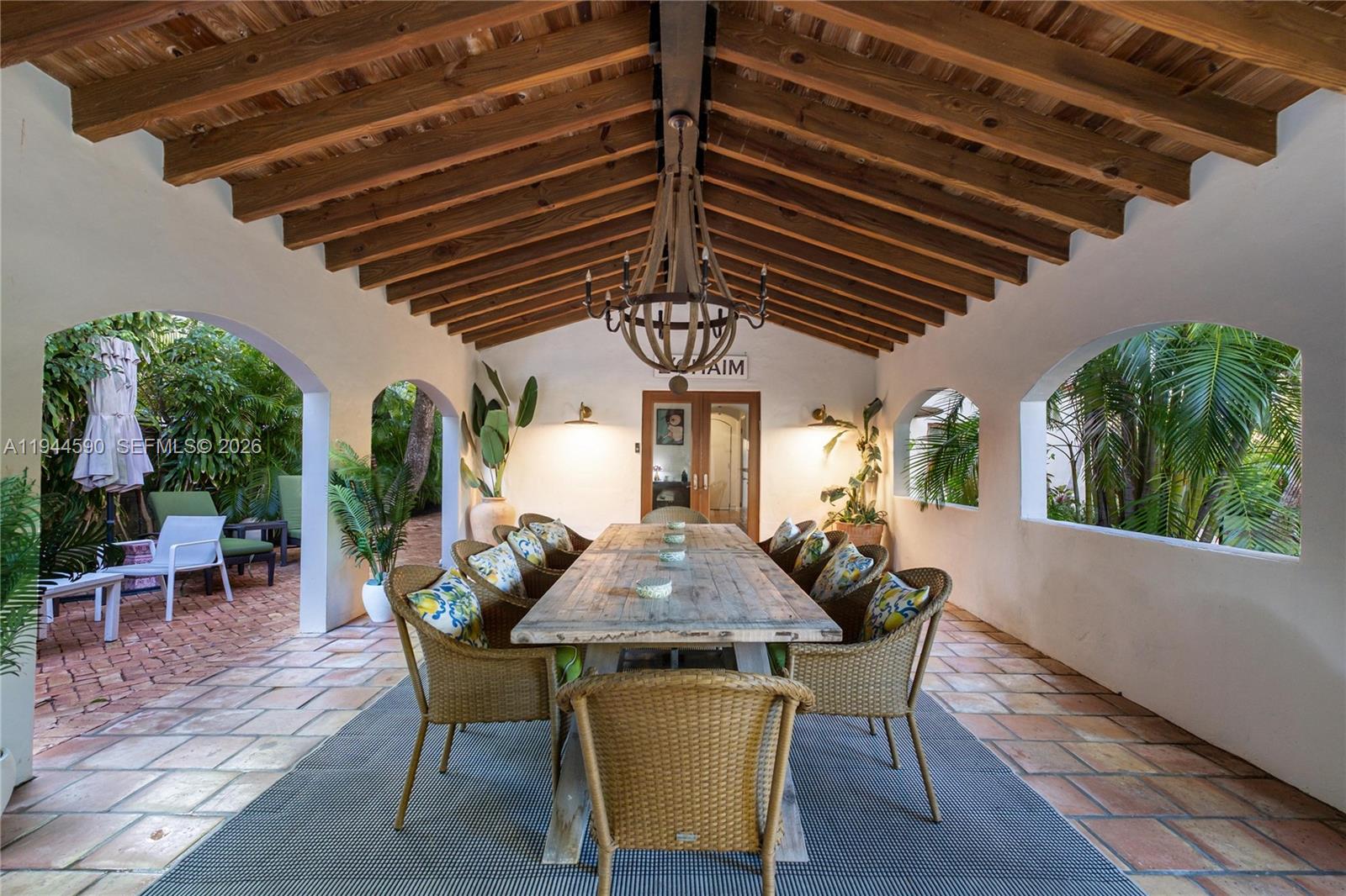 320 W 26th St Miami Beach, FL 33140