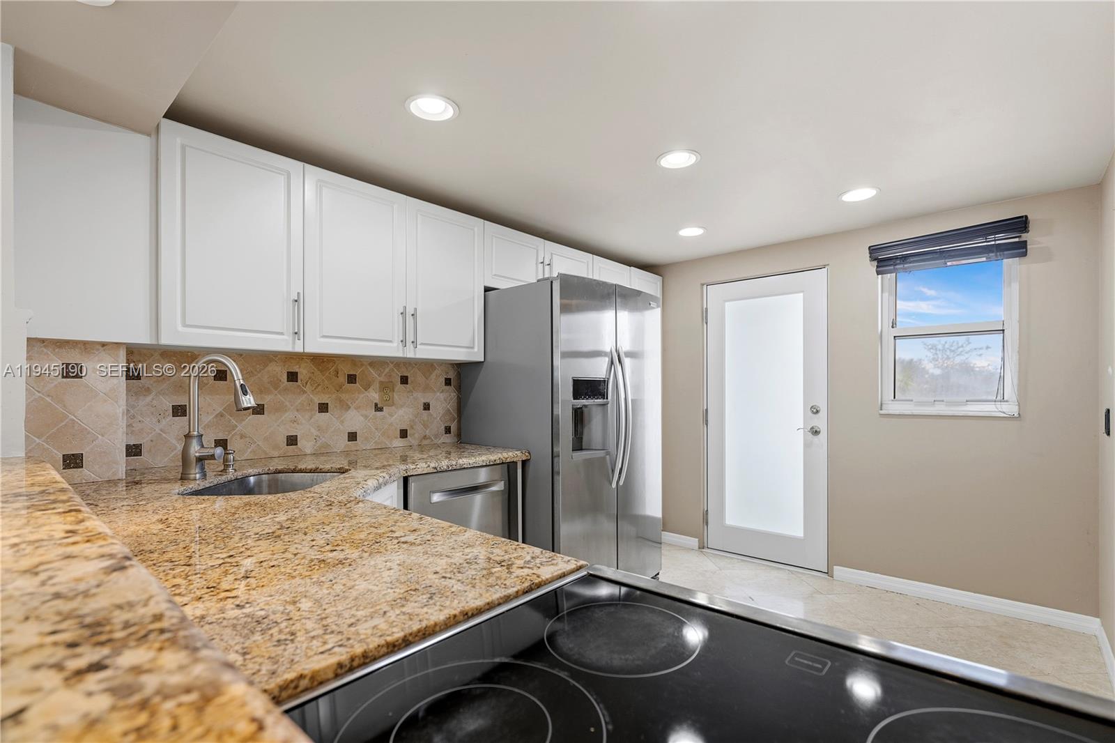 1075 NE Miami Gdns Dr #306 Miami, FL 33179