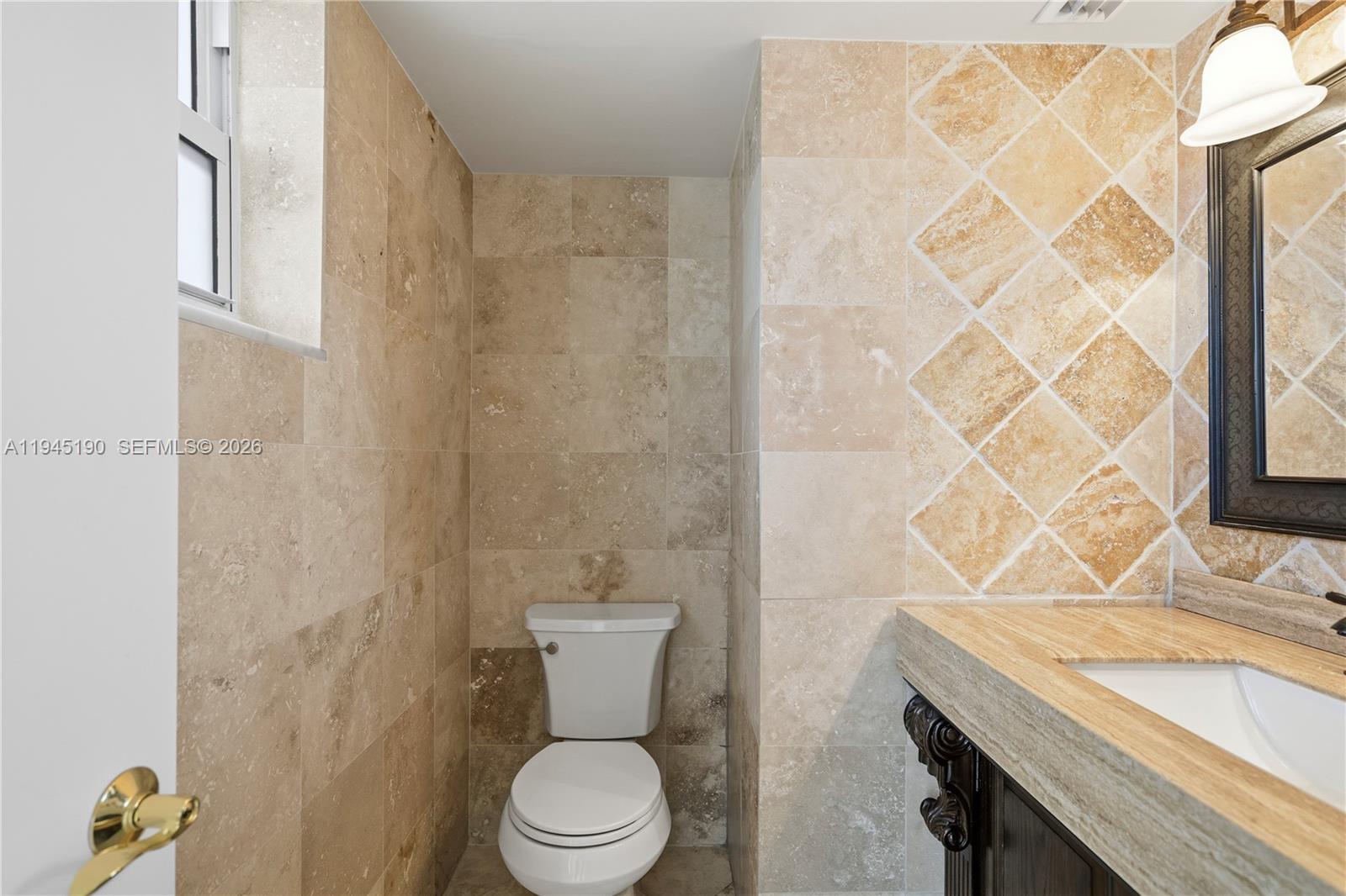 1075 NE Miami Gdns Dr #306 Miami, FL 33179