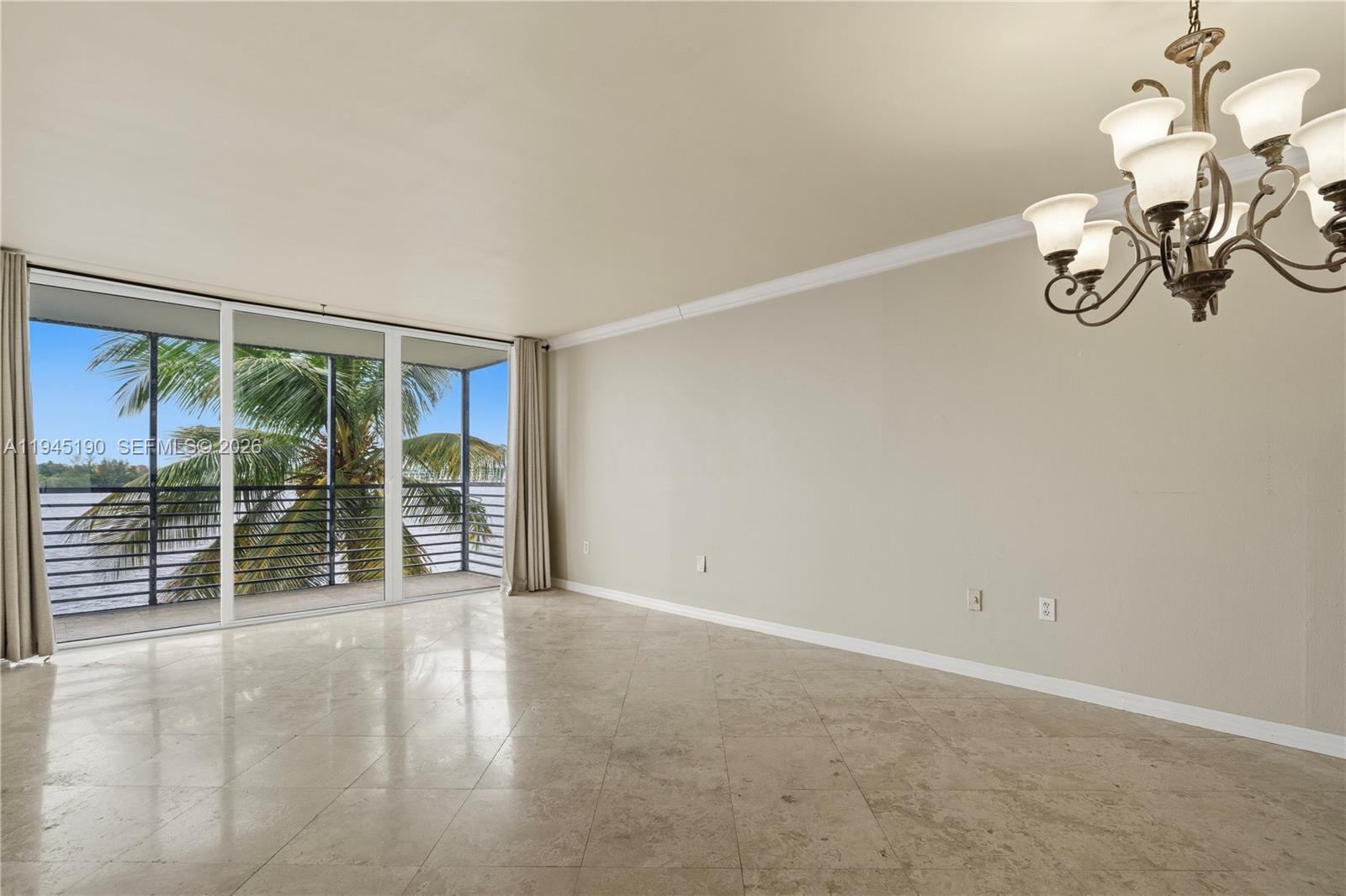 1075 NE Miami Gdns Dr #306 Miami, FL 33179