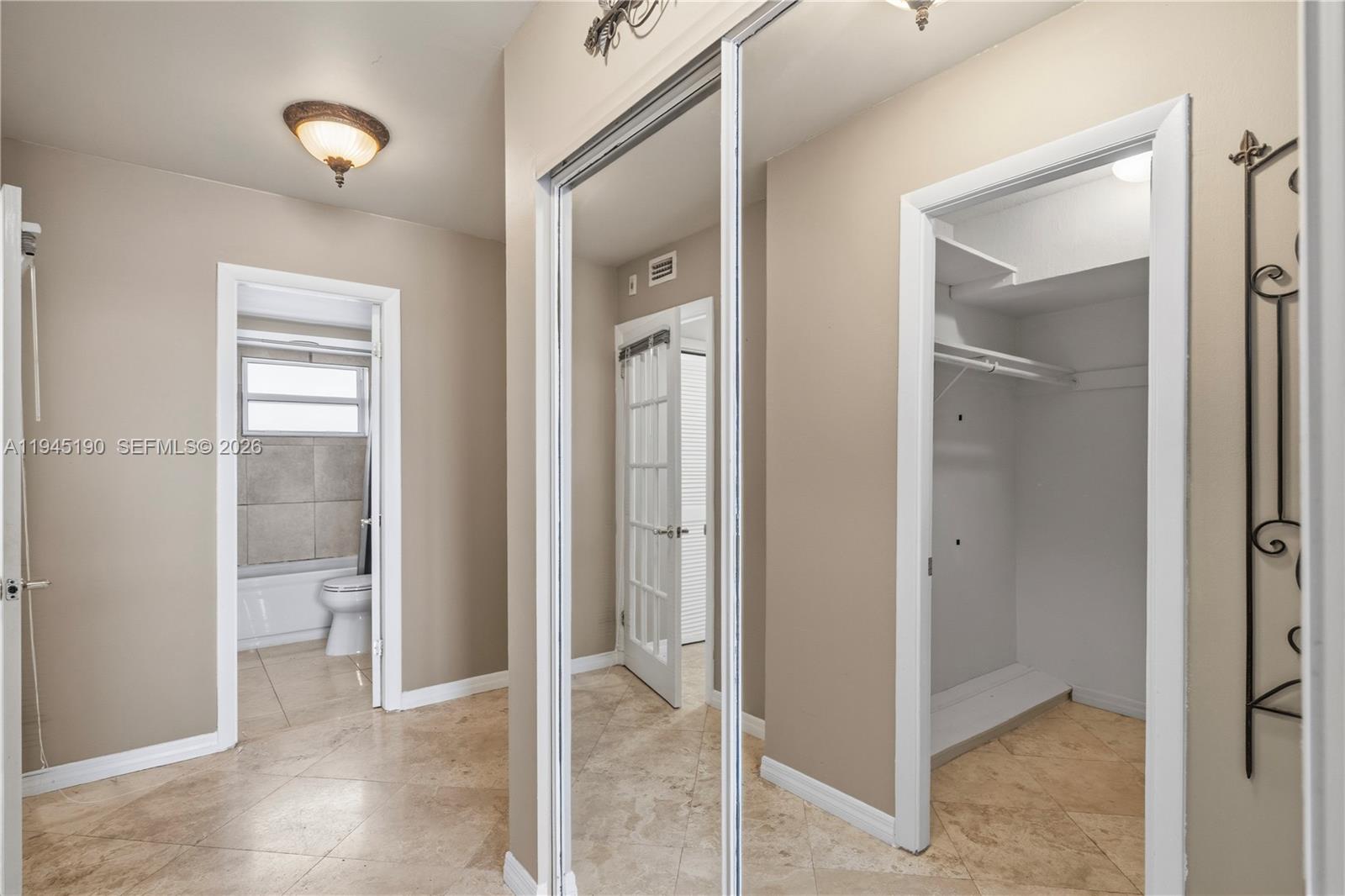 1075 NE Miami Gdns Dr #306 Miami, FL 33179