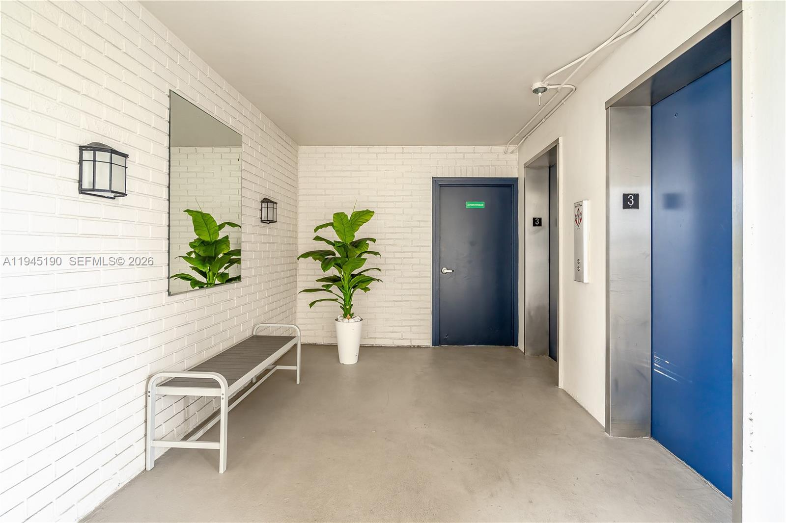 1075 NE Miami Gdns Dr #306 Miami, FL 33179