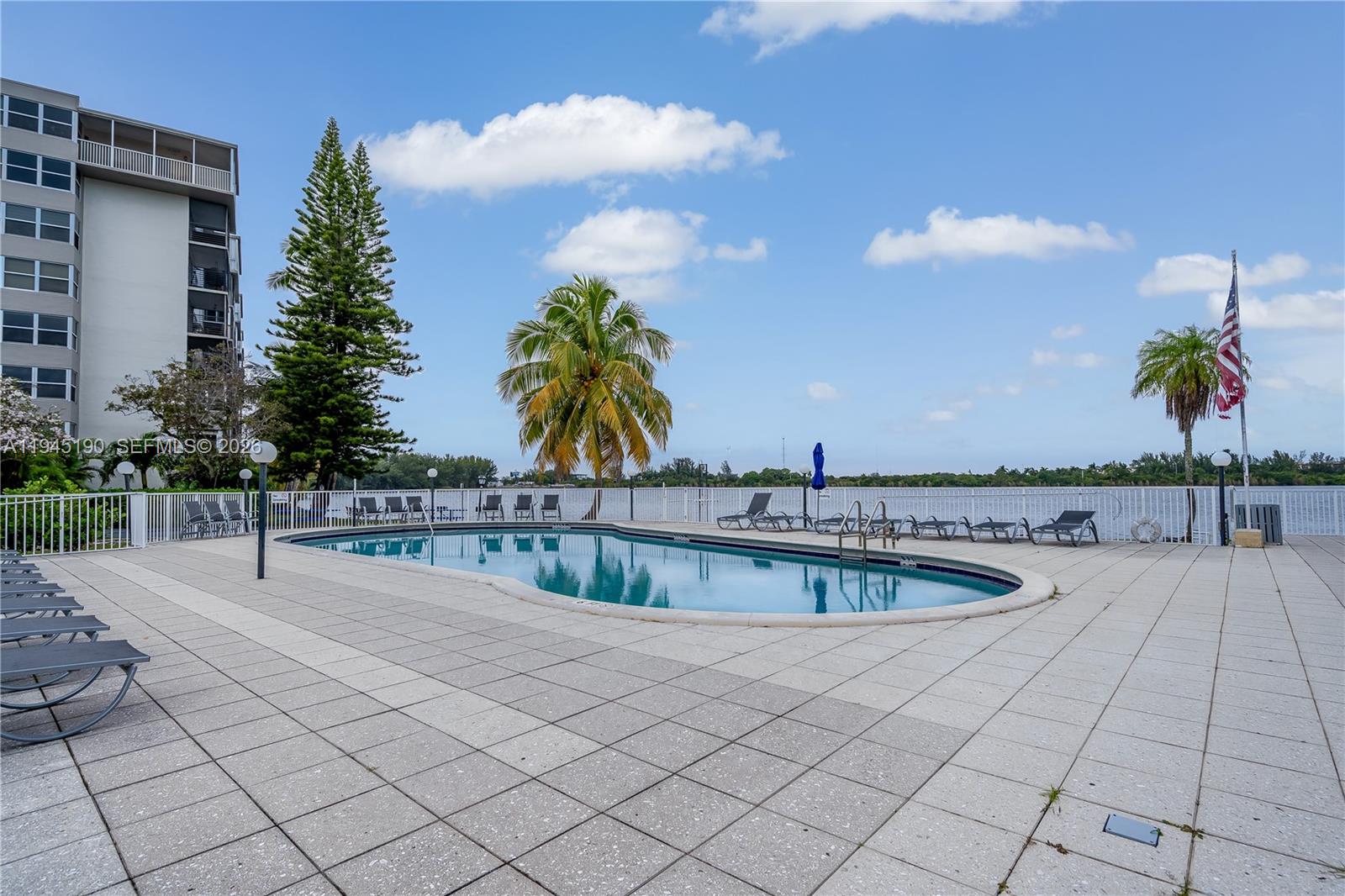 1075 NE Miami Gdns Dr #306 Miami, FL 33179