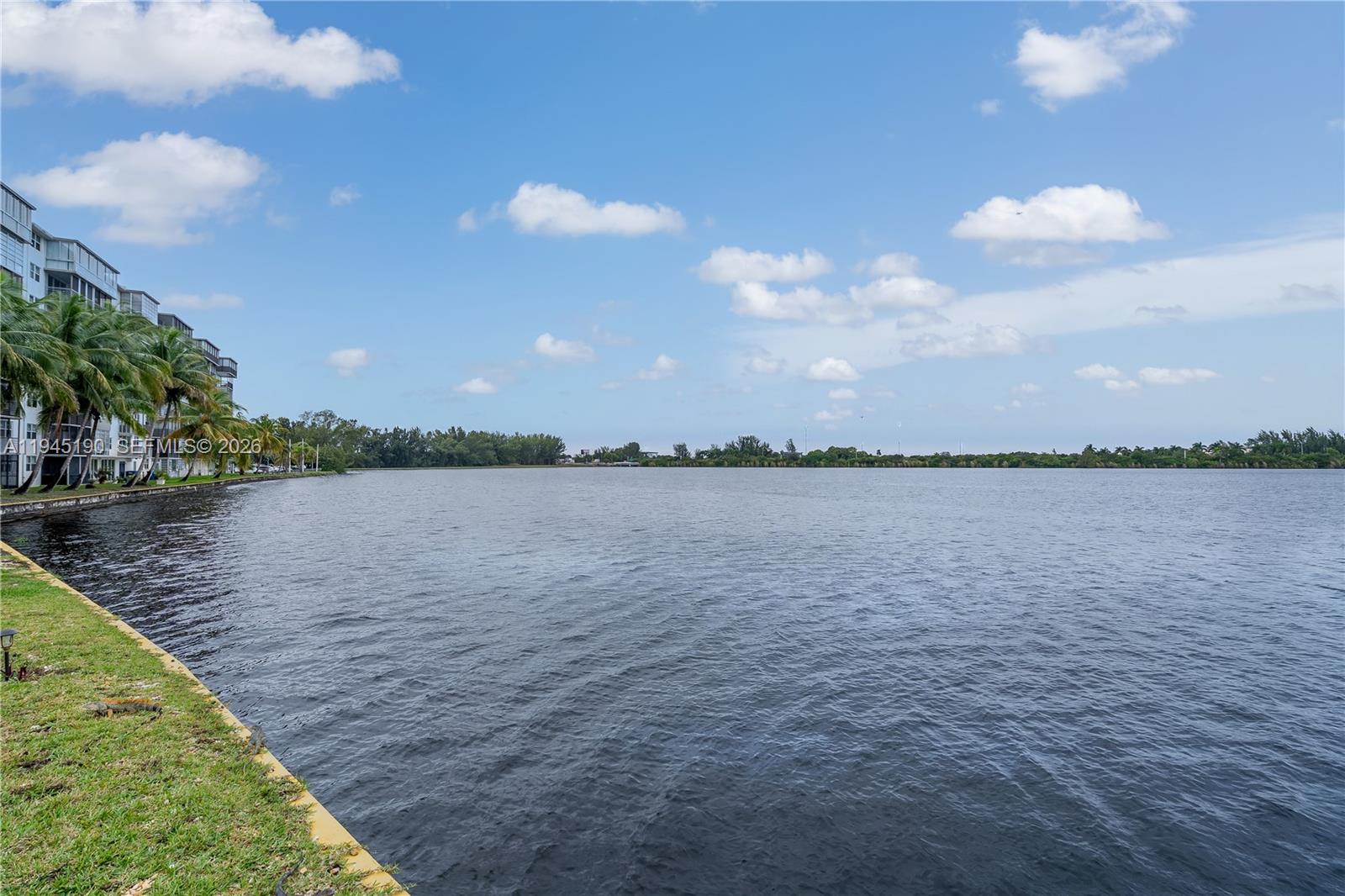 1075 NE Miami Gdns Dr #306 Miami, FL 33179