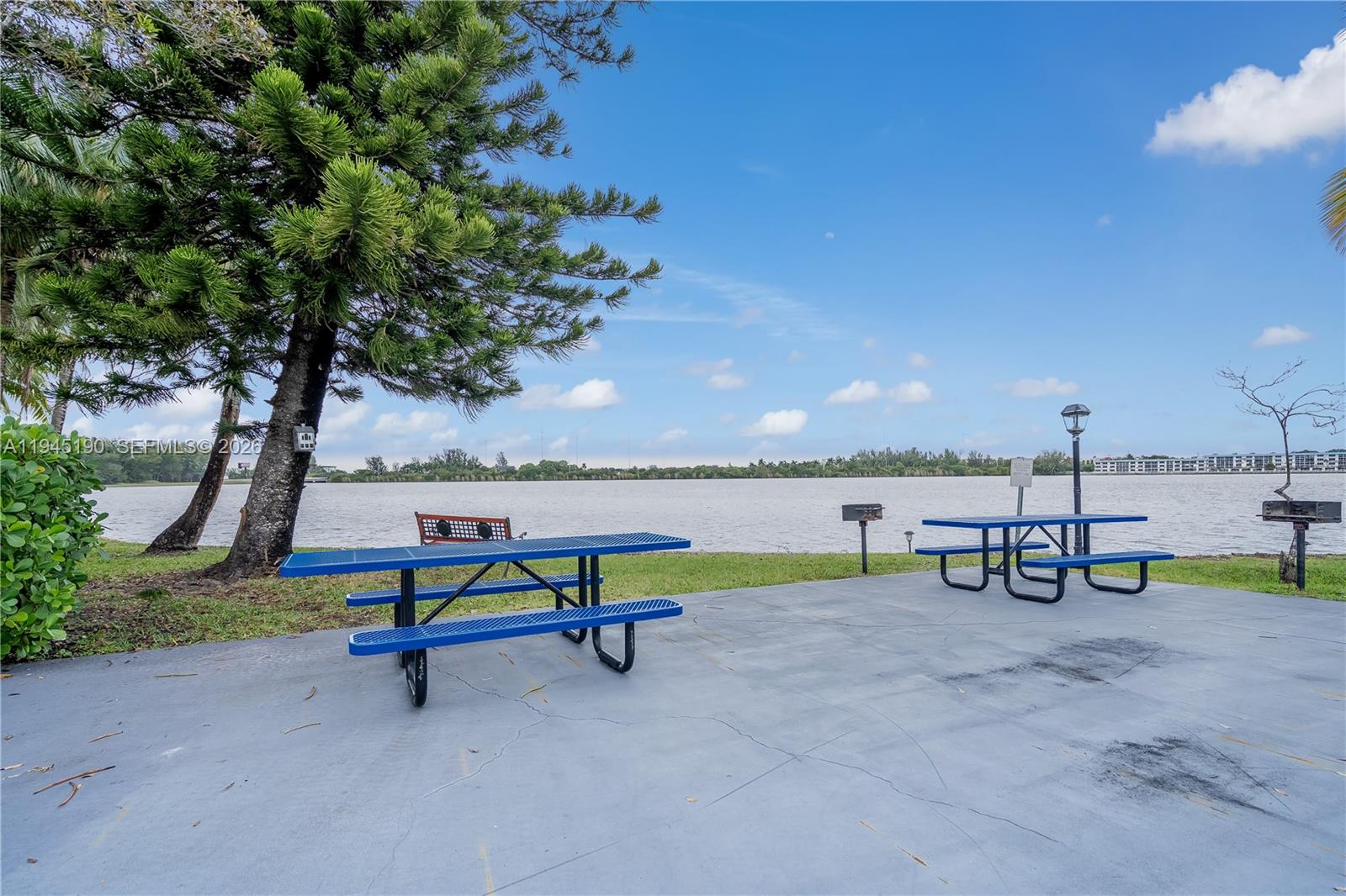 1075 NE Miami Gdns Dr #306 Miami, FL 33179