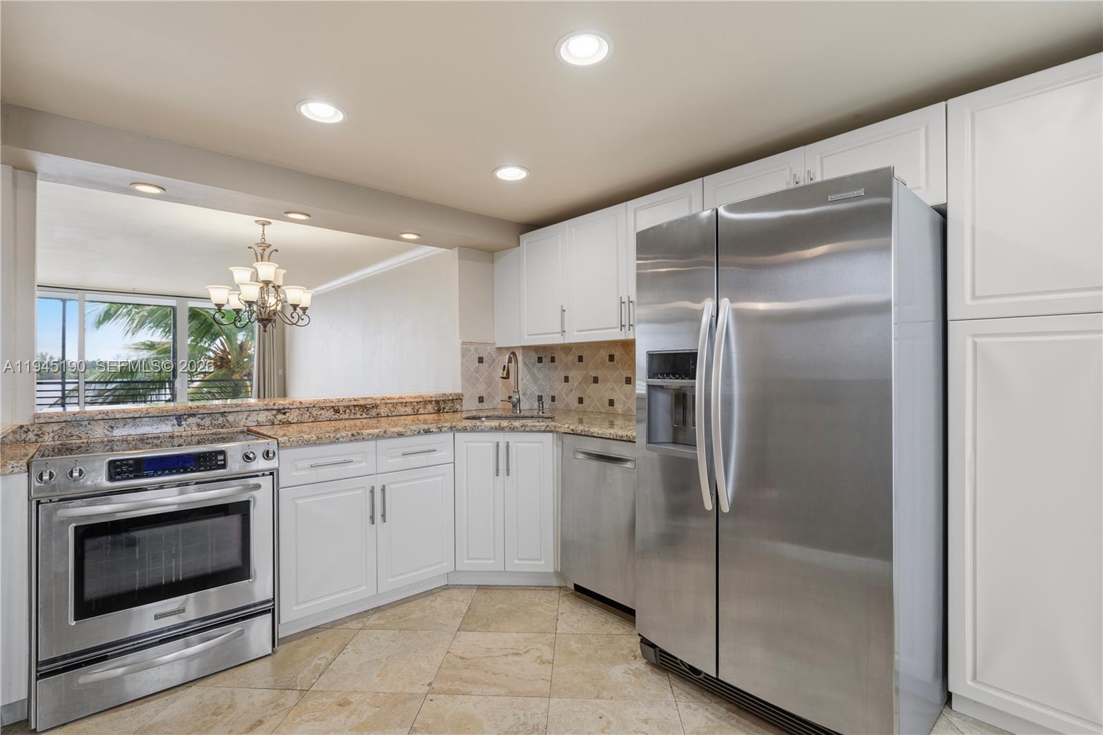 1075 NE Miami Gdns Dr #306 Miami, FL 33179