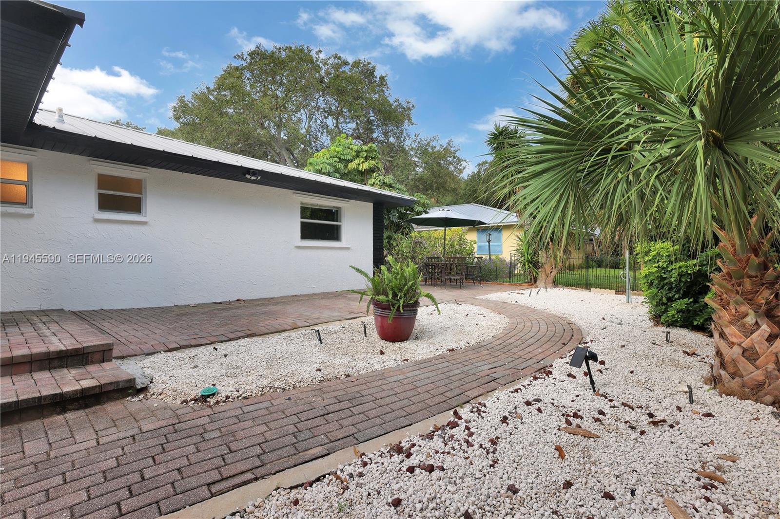 1505 Coral Ave Vero Beach, FL 32963