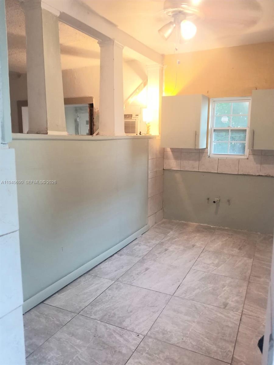 1245 NW 7th Ct Miami, FL 33136