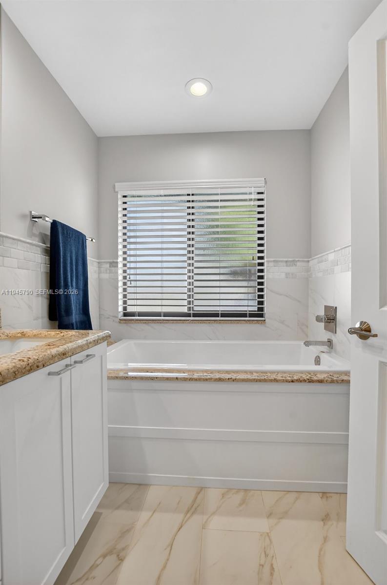 9943 Majorca Pl Boca Raton, FL 33434