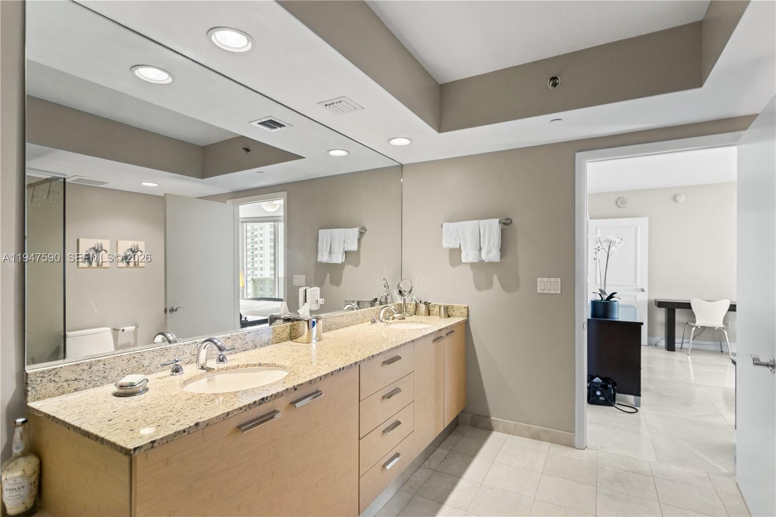 image Beach Club 124