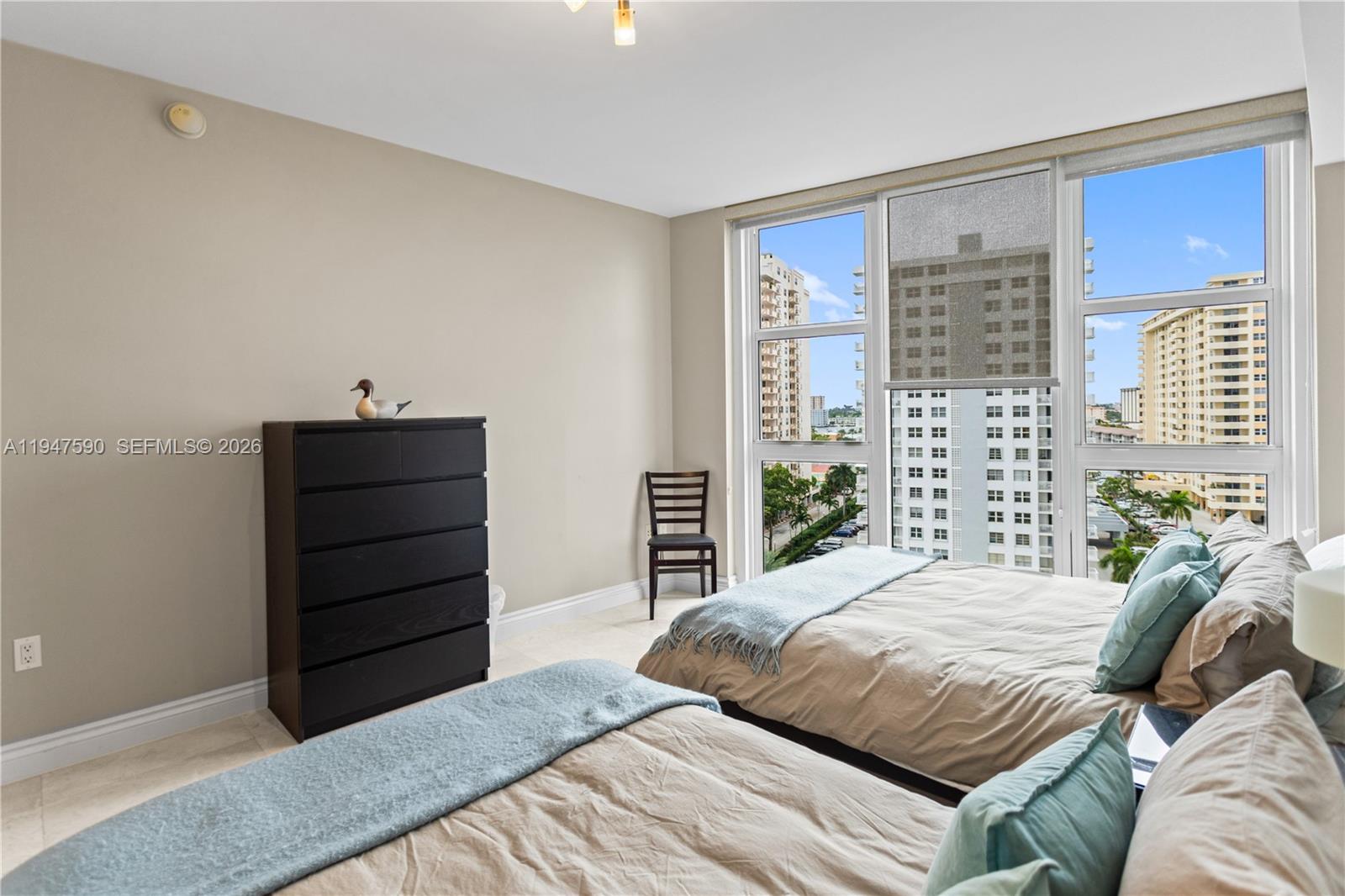 image Beach Club 129