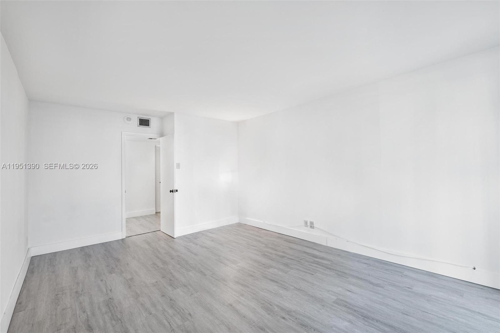 image Arlen House East20