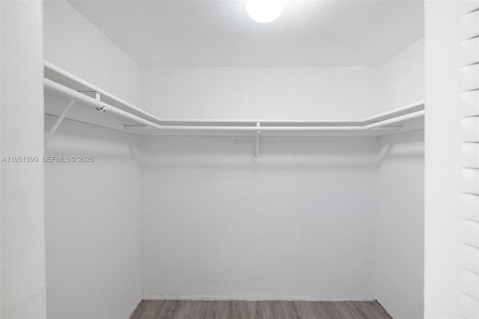 image Arlen House East22