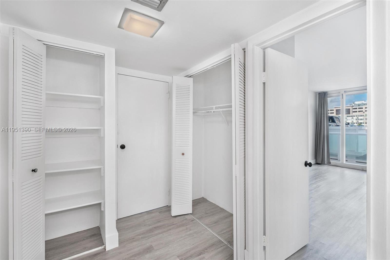 image Arlen House East23