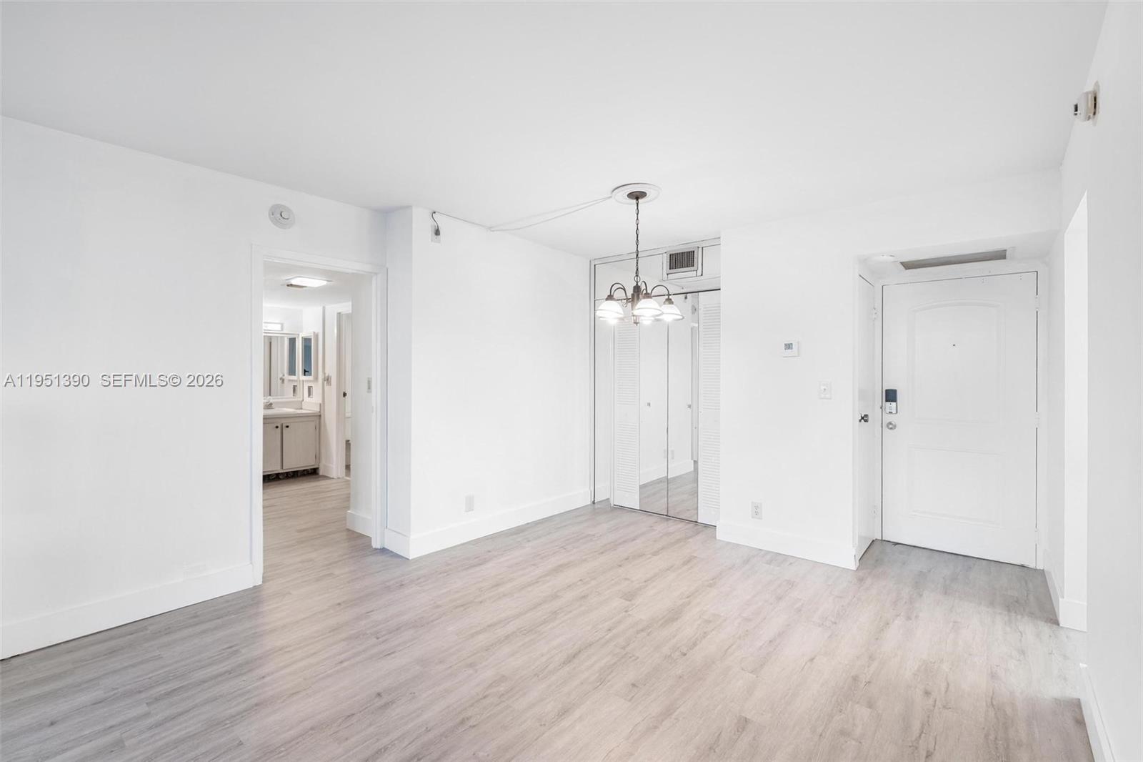 image Arlen House East3