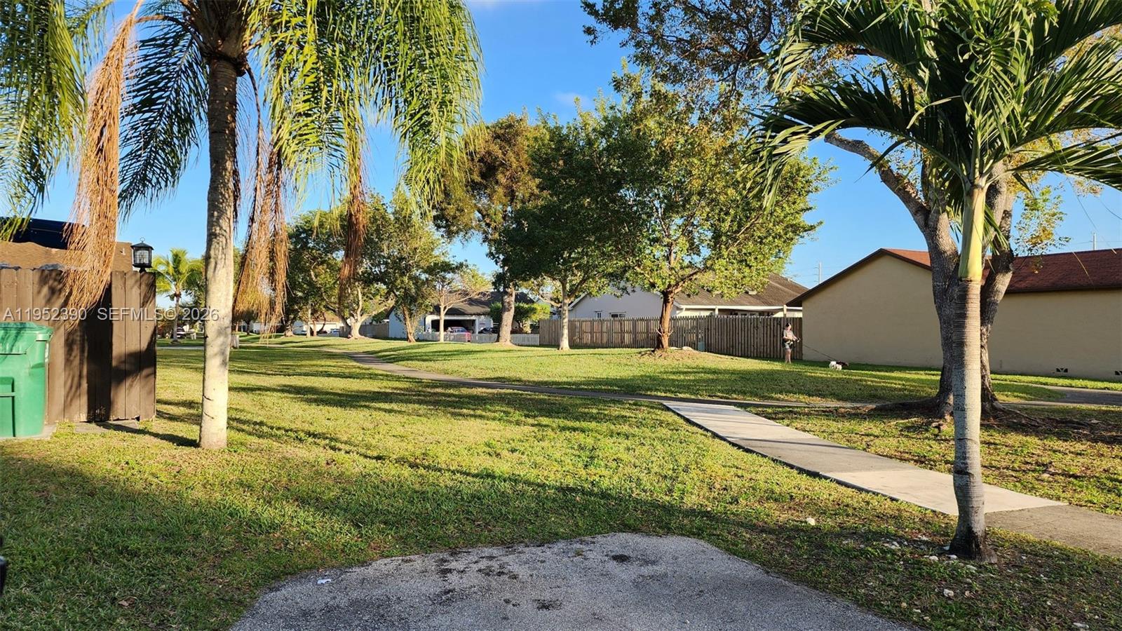 13337 SW 112th Pl Miami, FL 33176