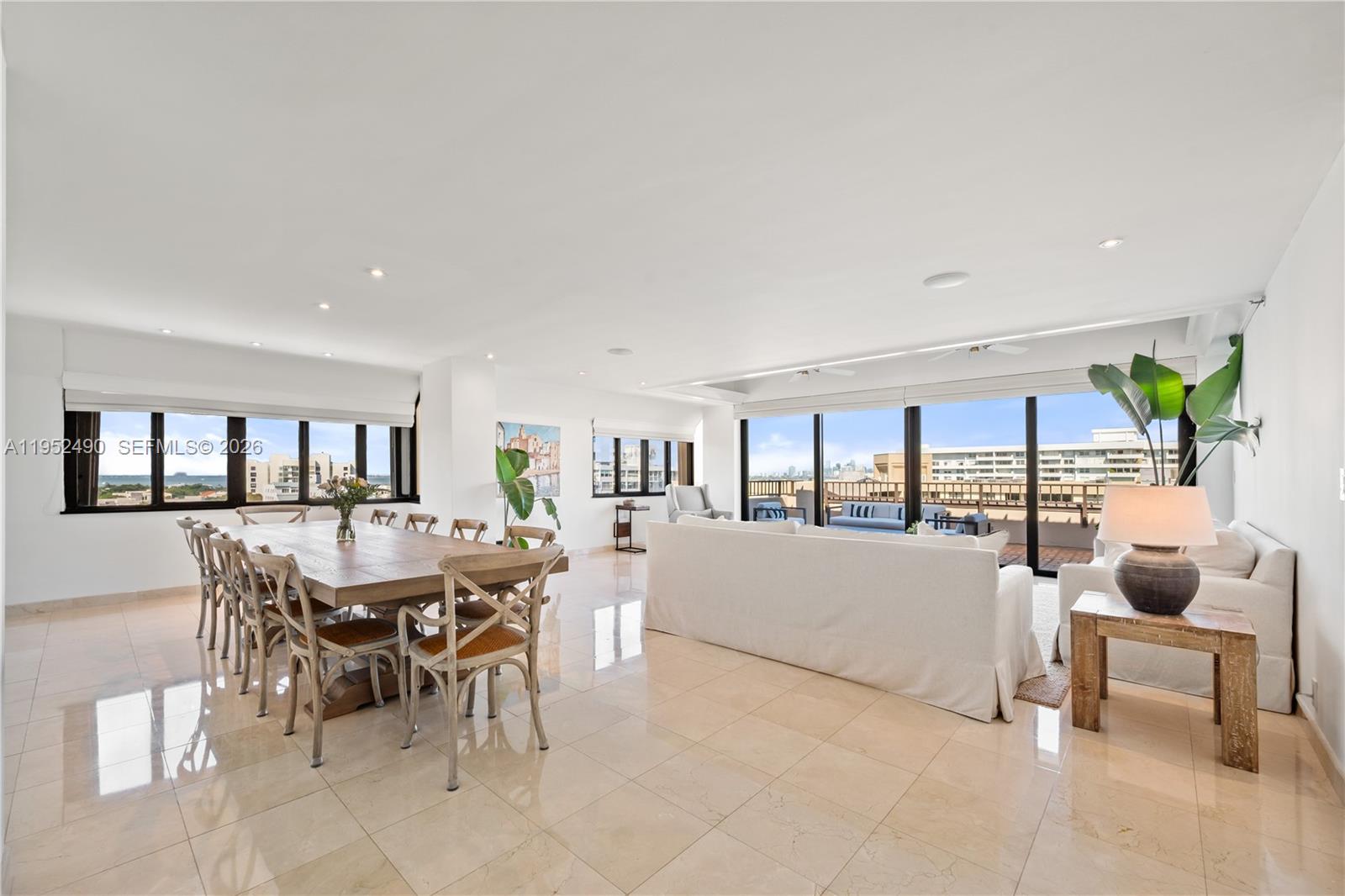 251 Crandon Blvd #806