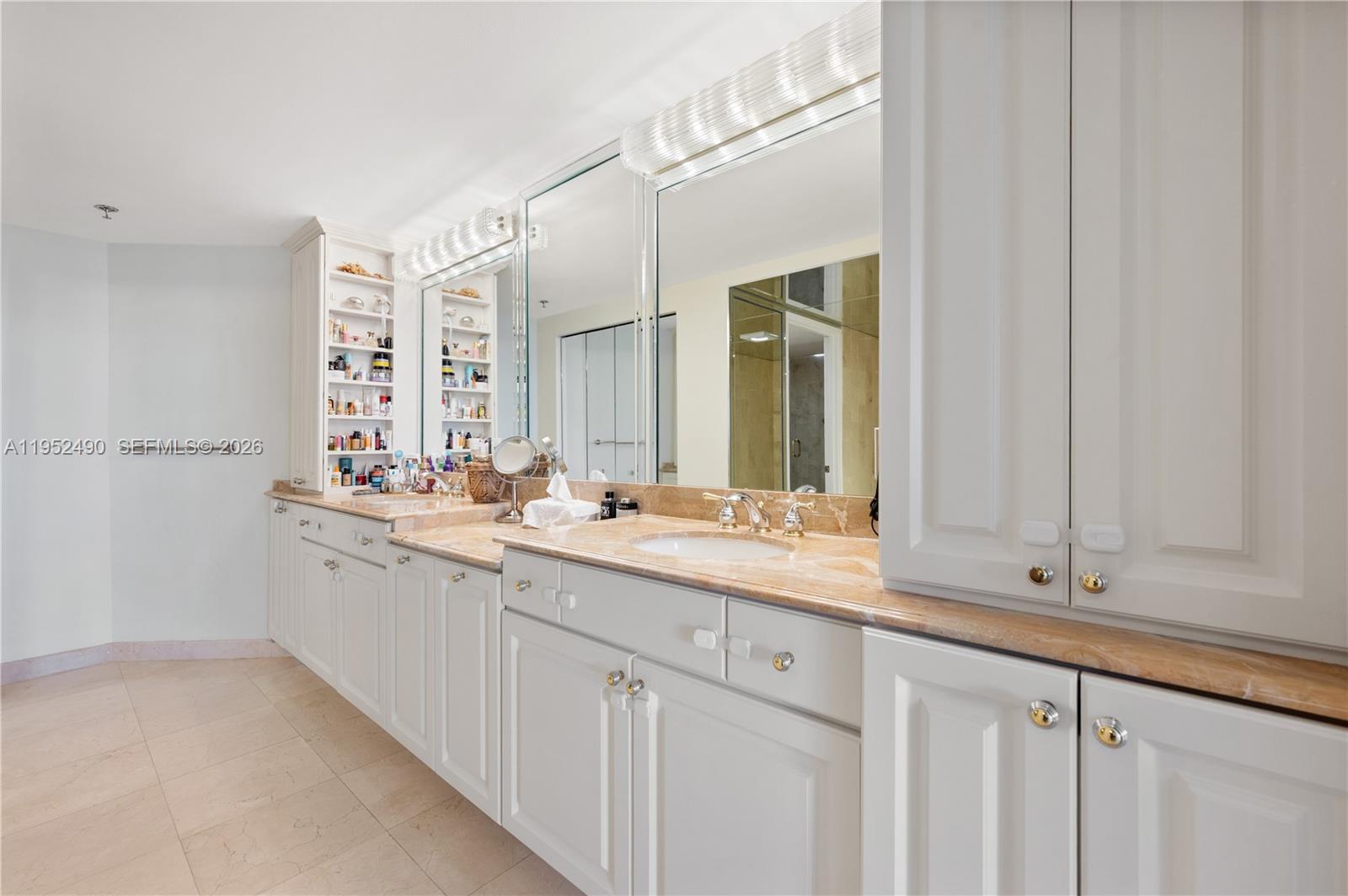 251 Crandon Blvd #806 Key Biscayne, FL 33149