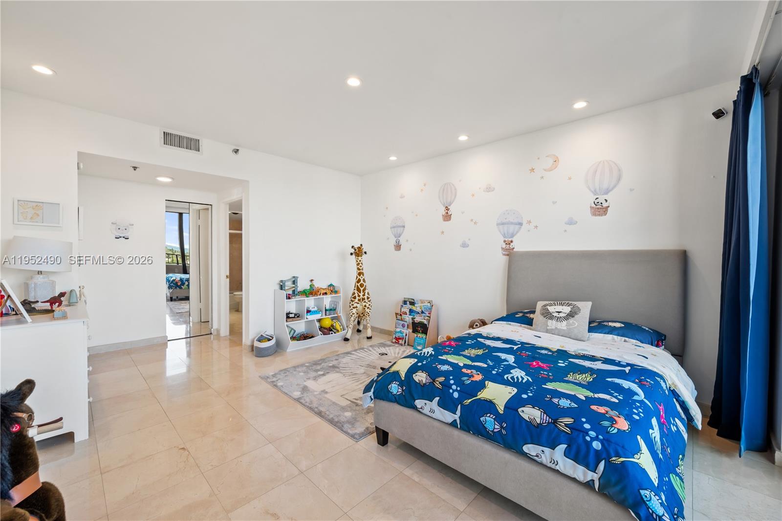 251 Crandon Blvd #806 Key Biscayne, FL 33149