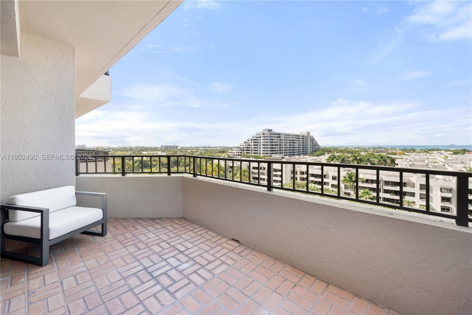 251 Crandon Blvd #806 Key Biscayne, FL 33149