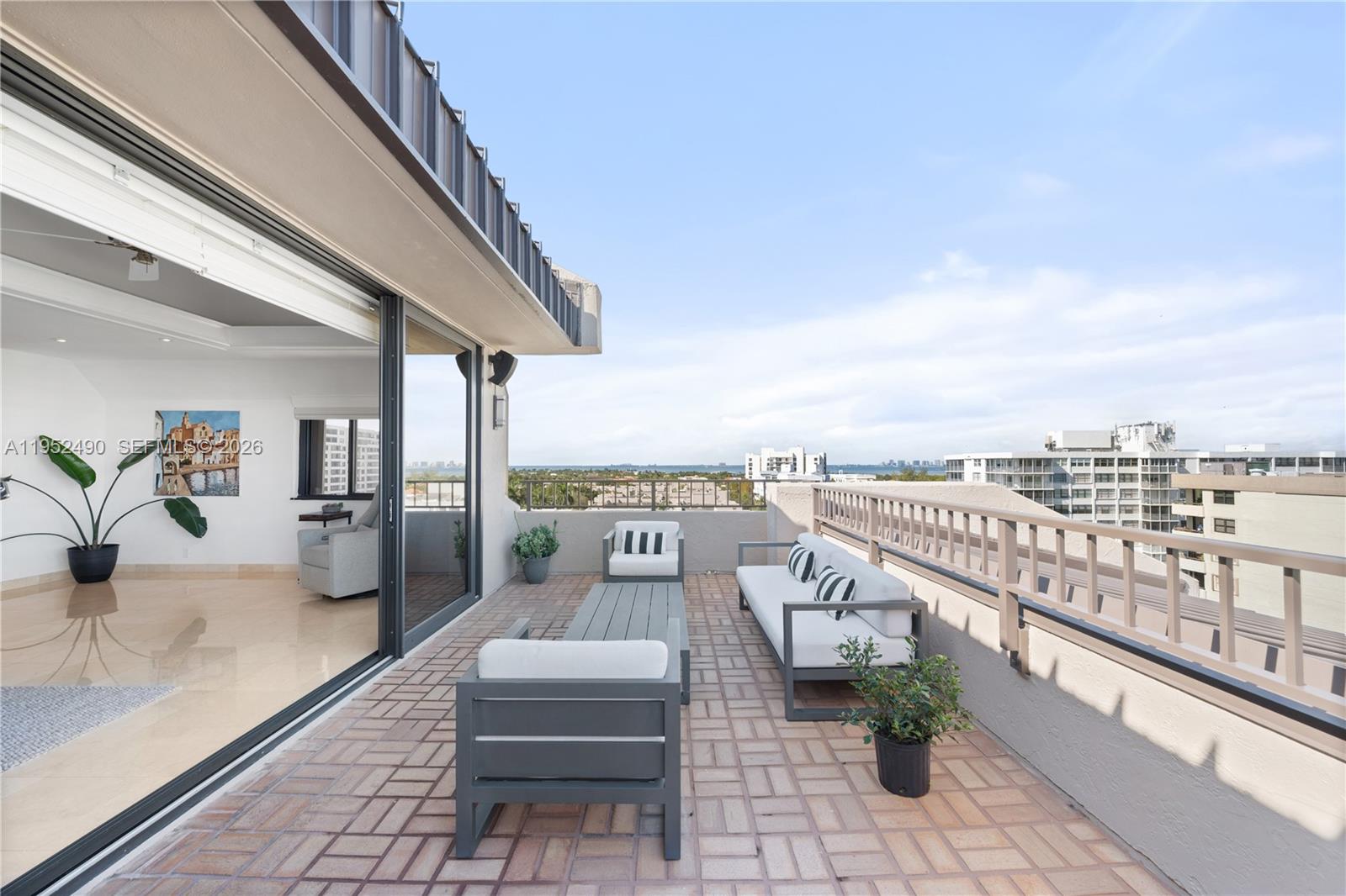 251 Crandon Blvd #806 Key Biscayne, FL 33149