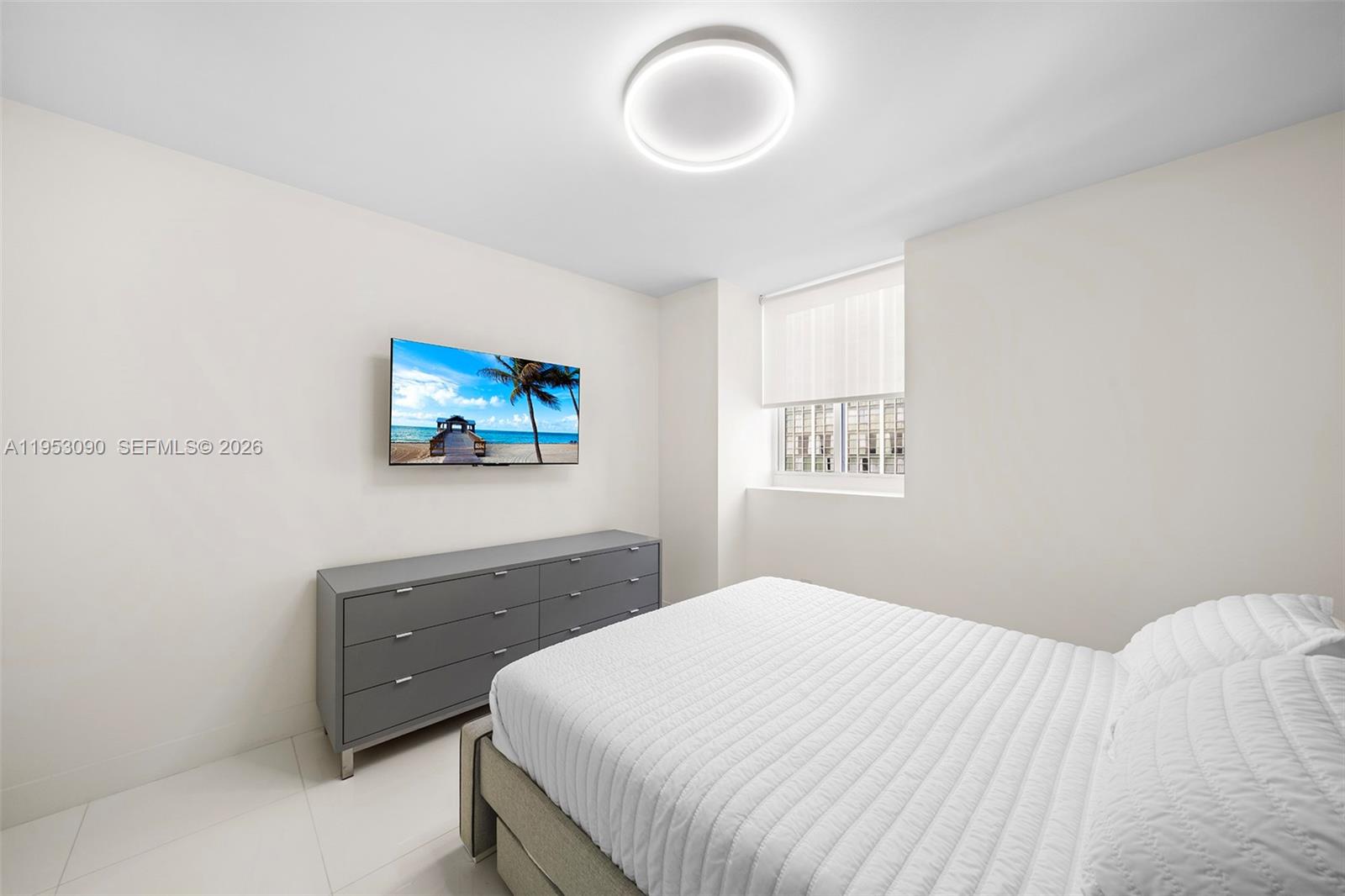 4779 Collins Ave #907 Miami Beach, FL 33140