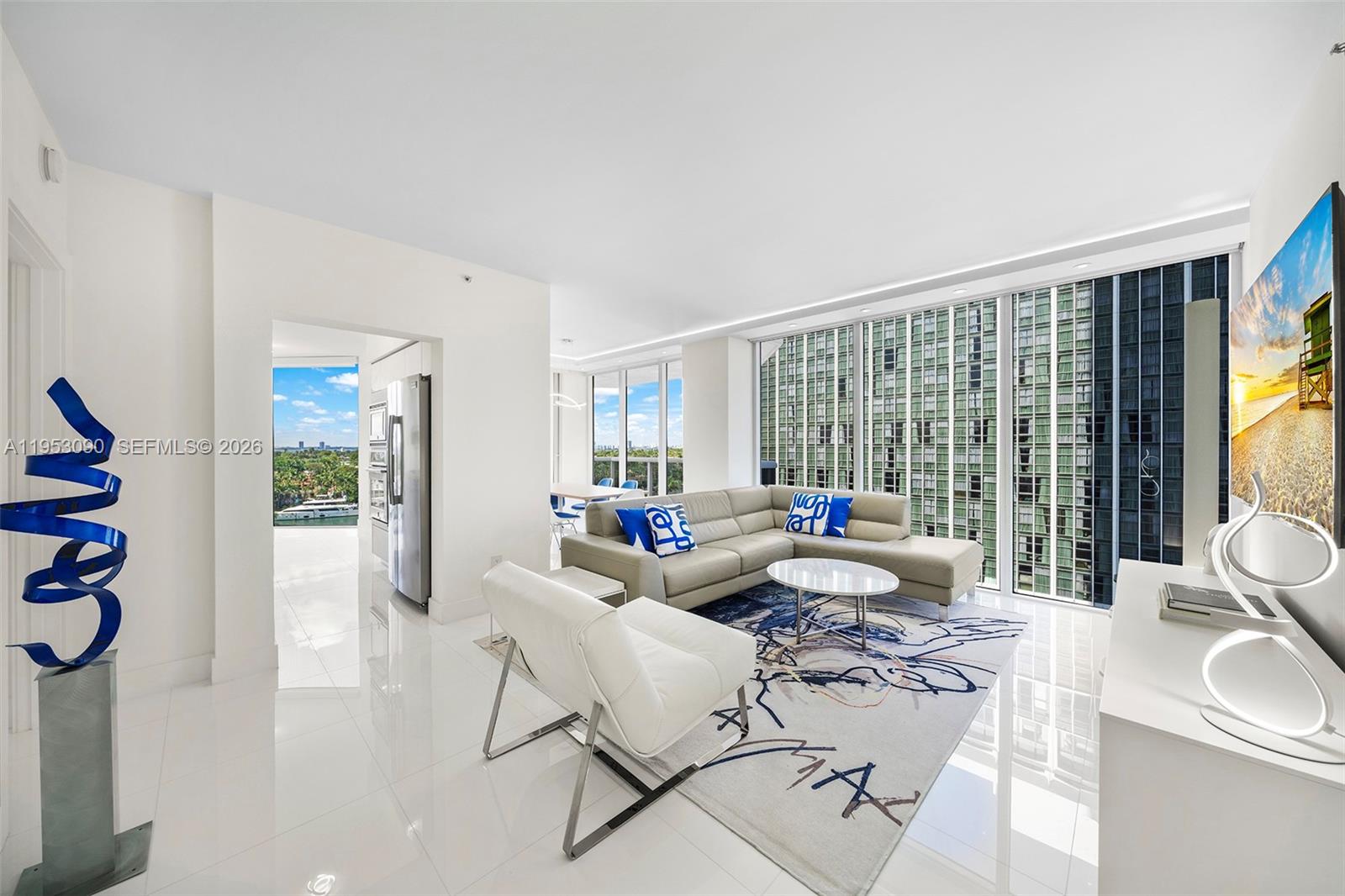 4779 Collins Ave #907 Miami Beach, FL 33140