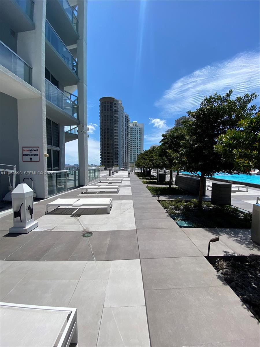 image Icon Brickell I13