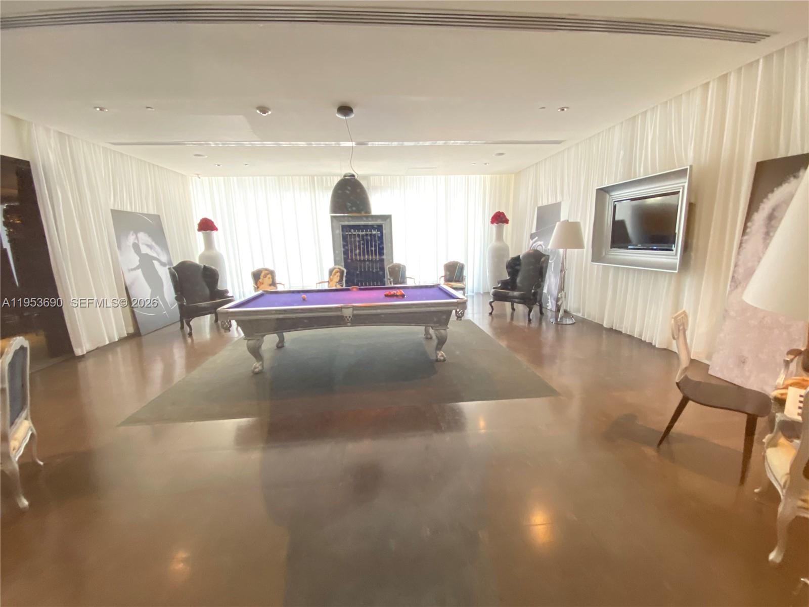 image Icon Brickell I16