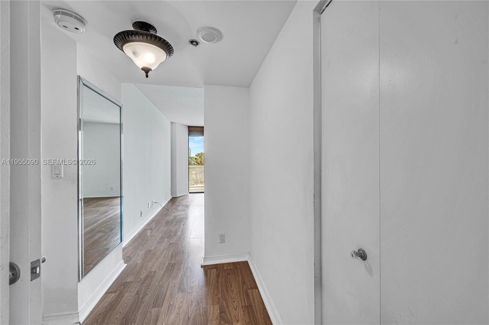 image Hamptons West26