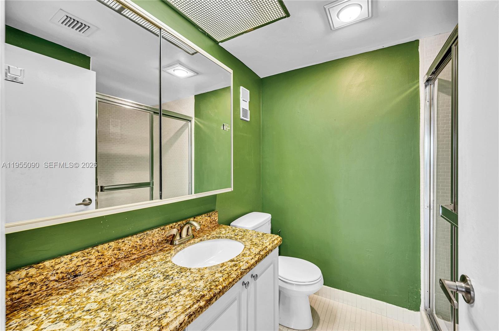 image Hamptons West33