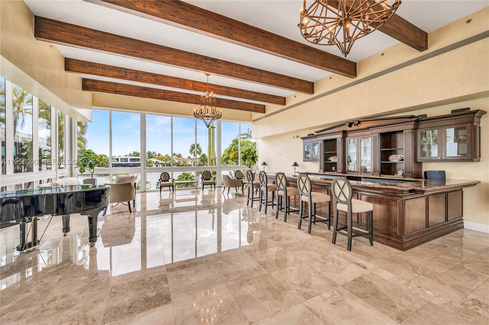 image Hamptons West46